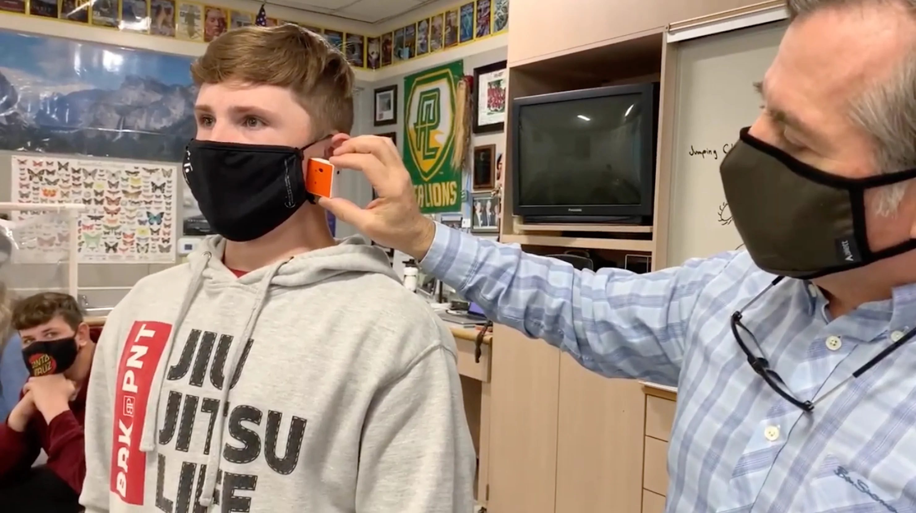 PocketLab Experiments: Face Mask Effectiveness Test